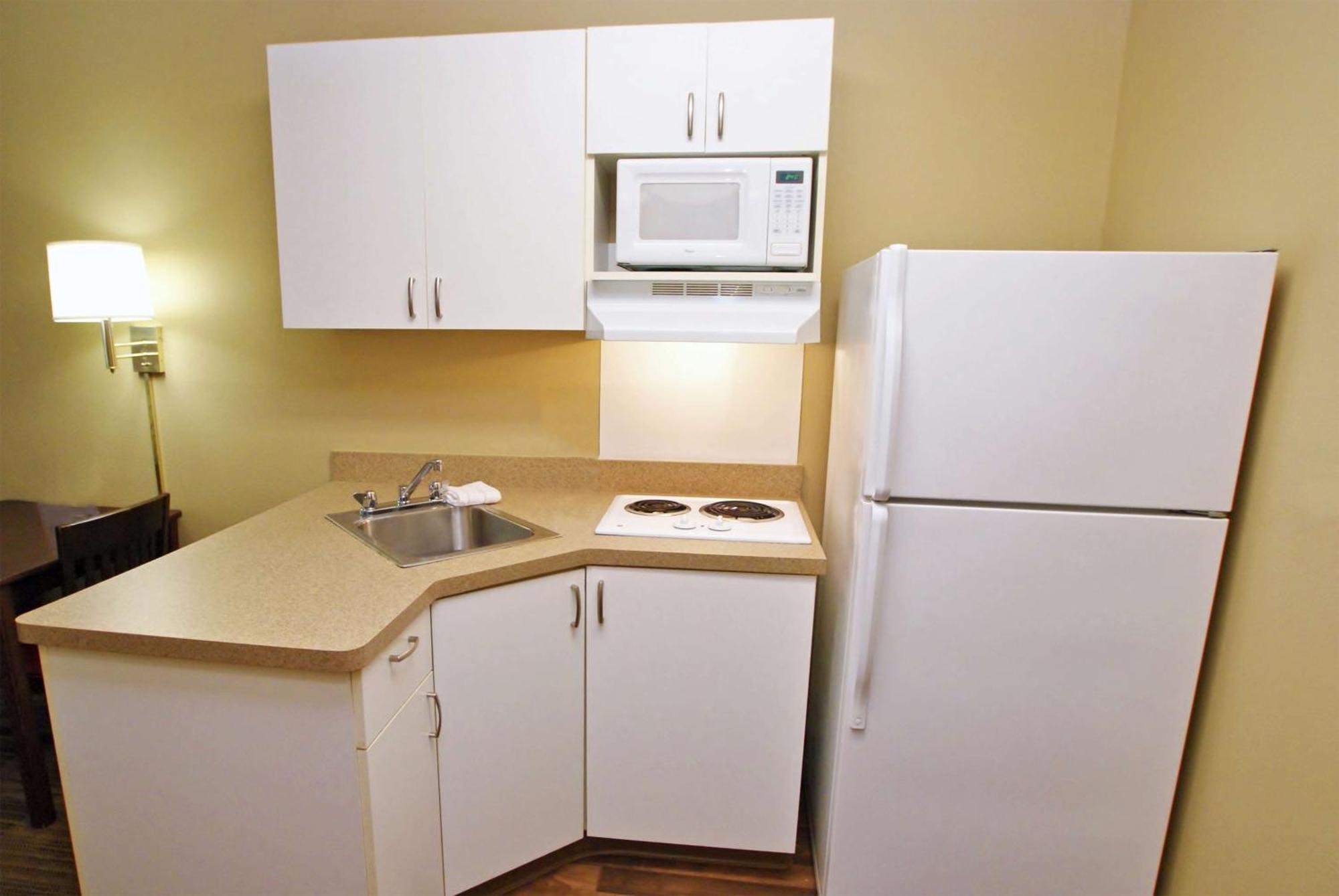 Extended Stay America Suites - Long Island - Melville Eksteriør billede