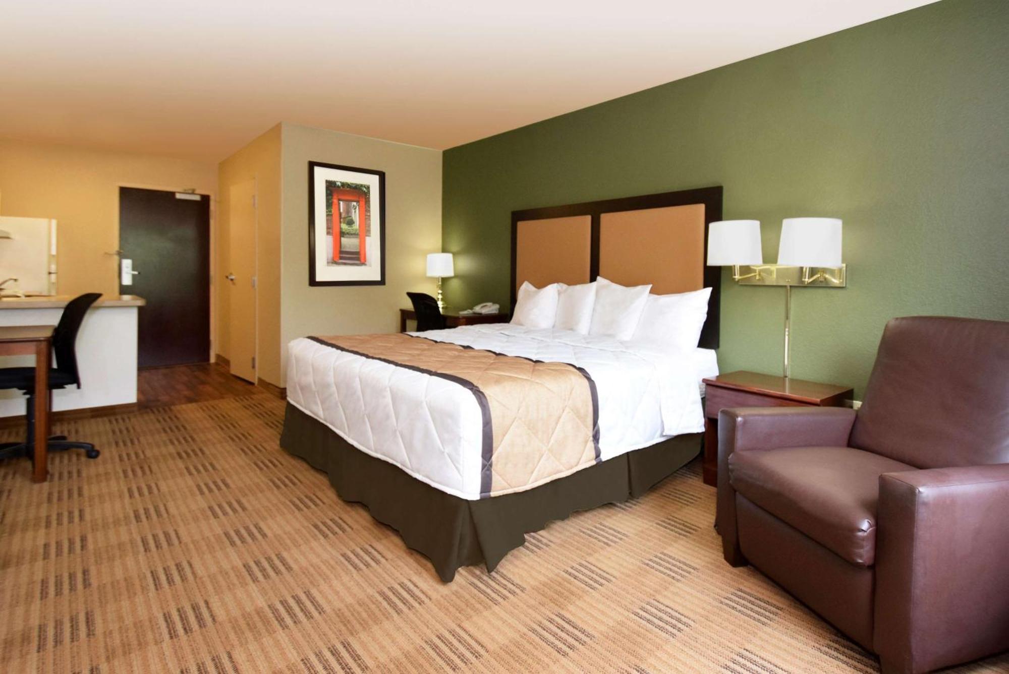 Extended Stay America Suites - Long Island - Melville Eksteriør billede