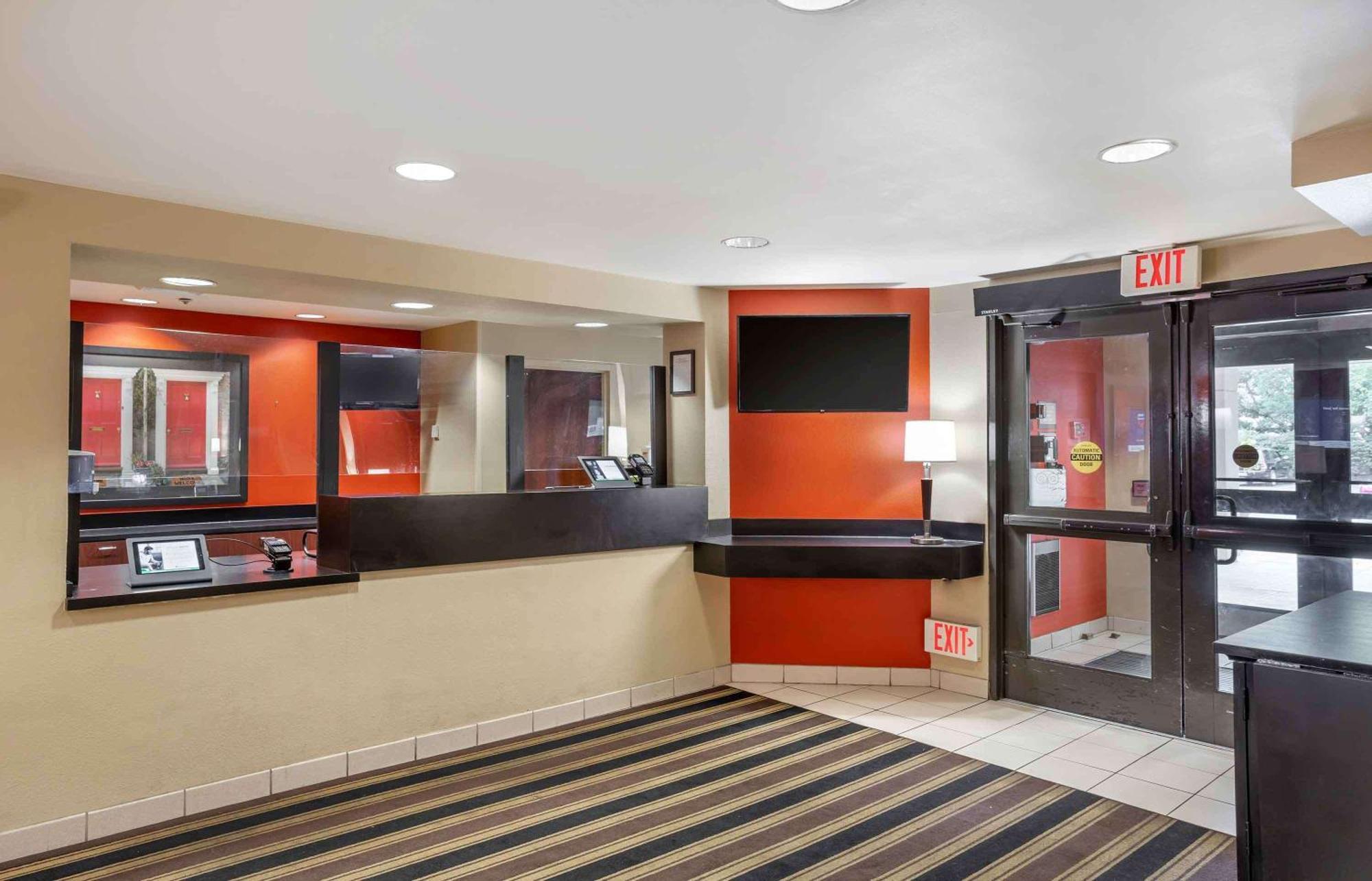 Extended Stay America Suites - Long Island - Melville Eksteriør billede