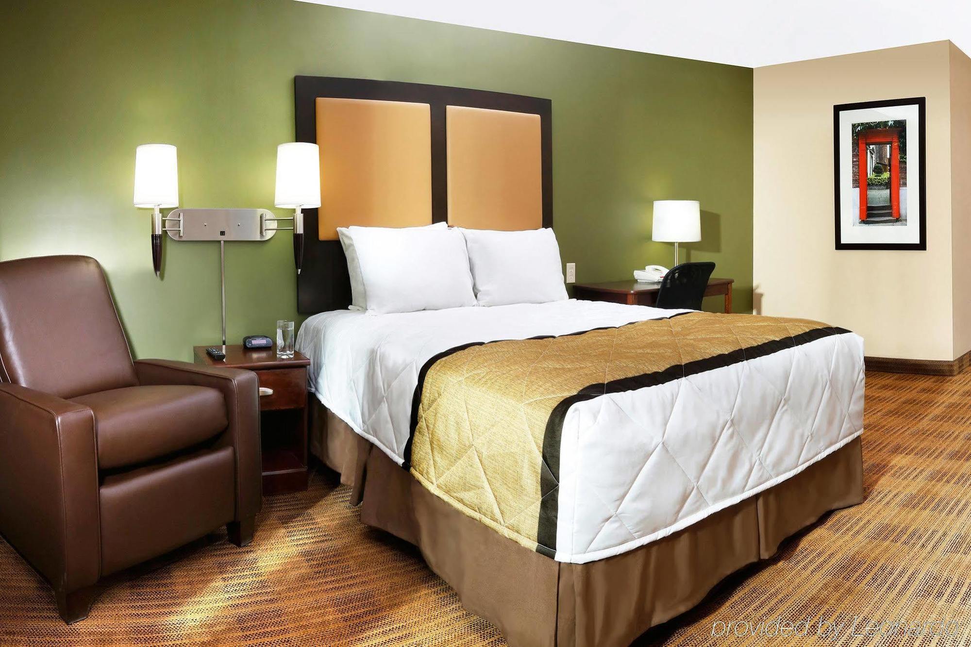 Extended Stay America Suites - Long Island - Melville Eksteriør billede
